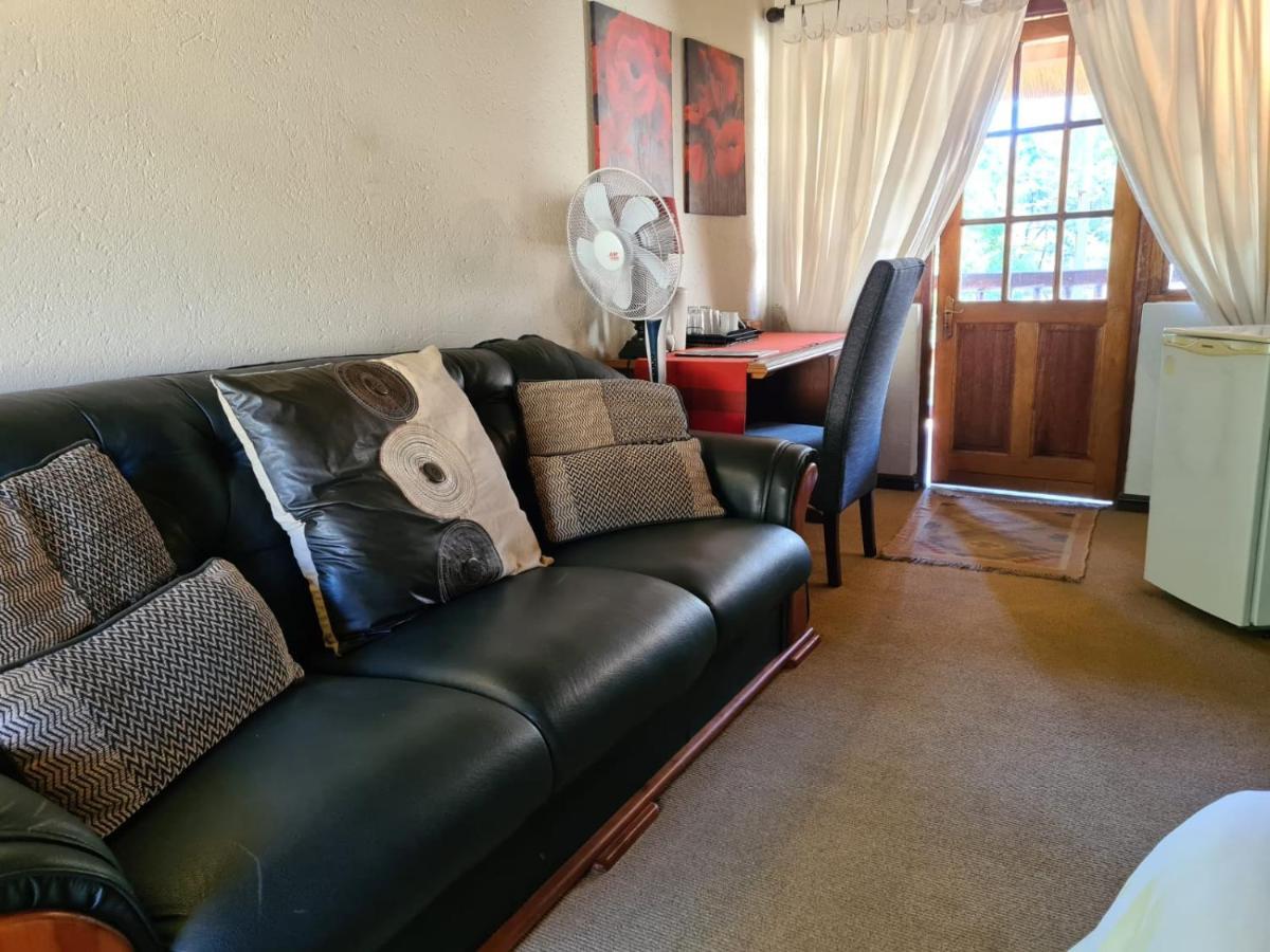 Khaya Africa Hospedaje Midrand Exterior foto