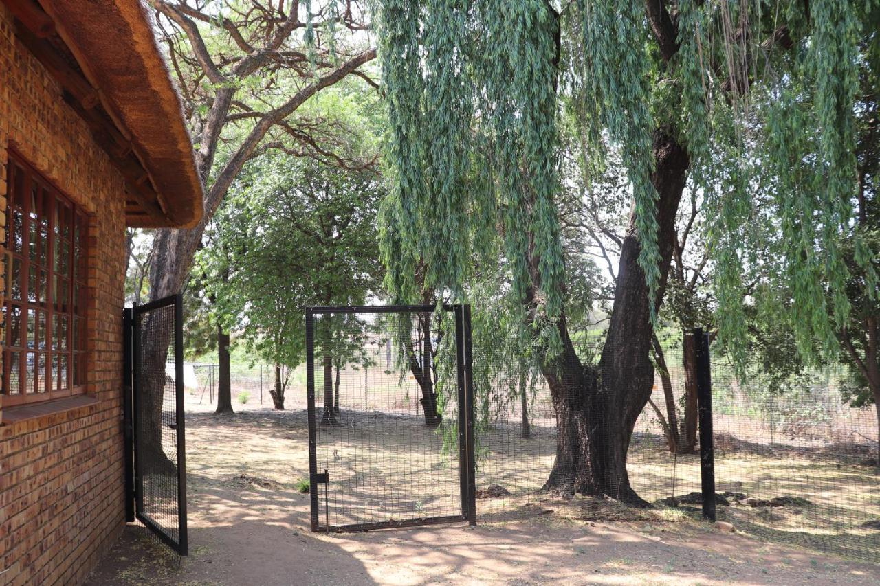 Khaya Africa Hospedaje Midrand Exterior foto