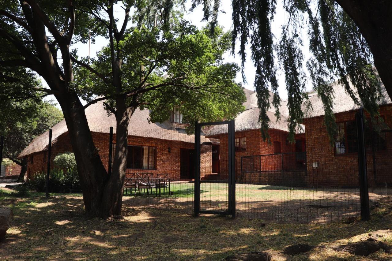 Khaya Africa Hospedaje Midrand Exterior foto